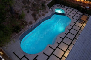 Free Form Pool with Raised Spa | Modern Pool and Spa Builders